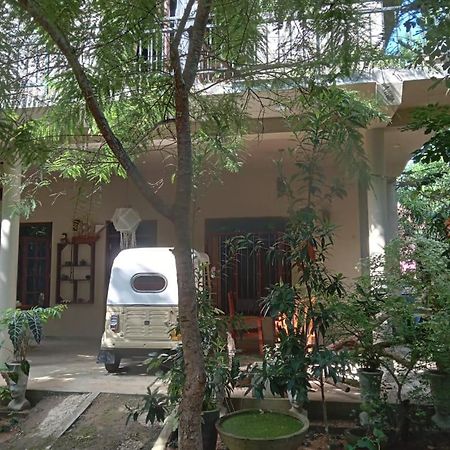 Bamboo Grove Villa Тангалла Экстерьер фото